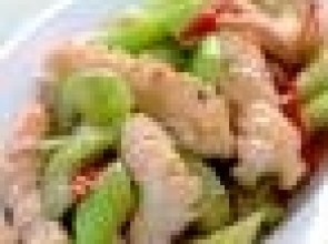 <a href='../pages/recipes.php' title='Recipes'>Recipes</a> > Fried Squid with Vegetables (Muc Xao Thap Cam)